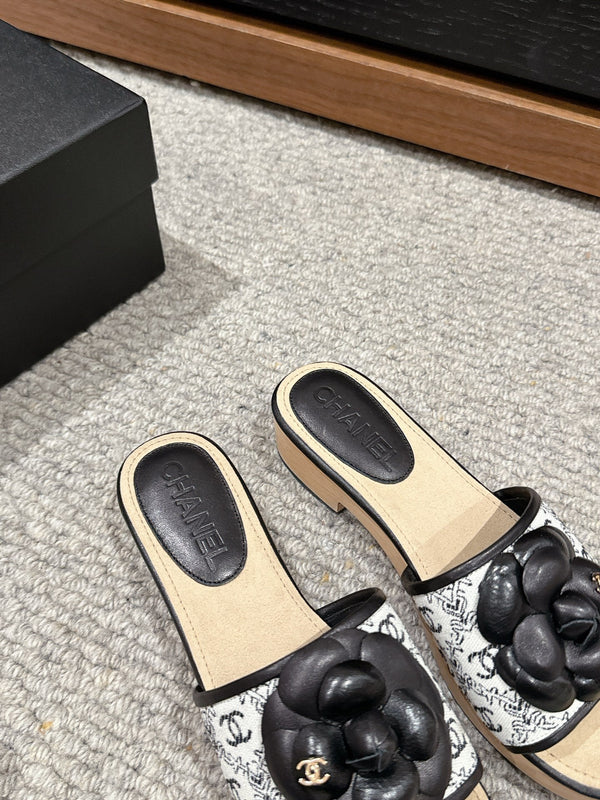 cc sandalo fiore tela bianca pelle di vitello nera