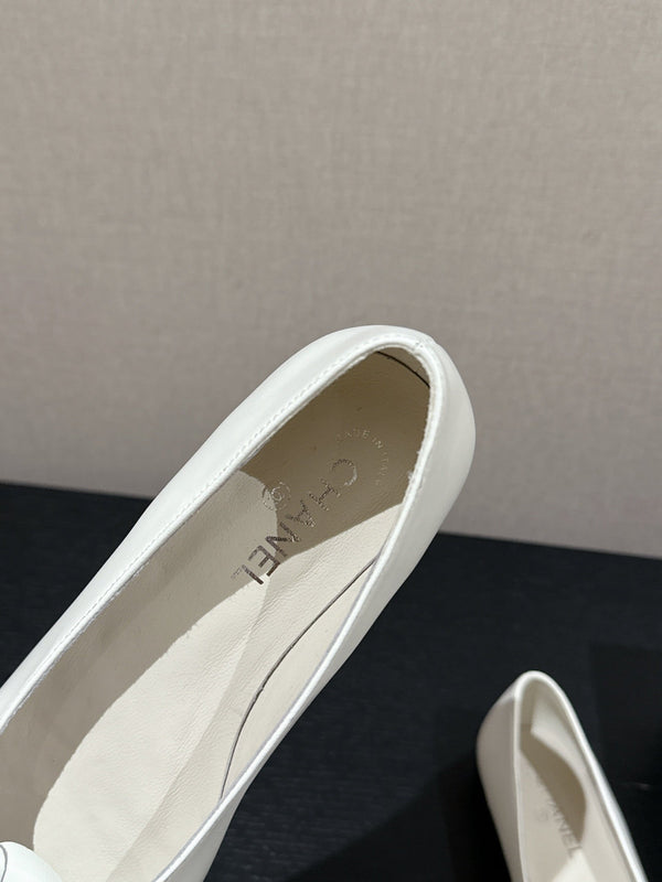 ballerina fiore vitello bianco vitello verniciato nero