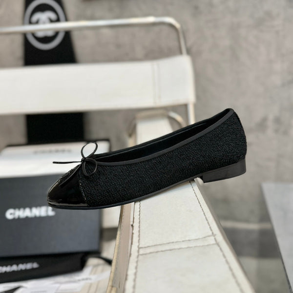 ballerina in tweed nero in pelle di vitello verniciata