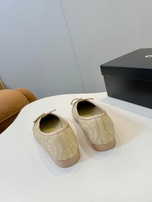 CC 25ss Métiers d’art Ballet Flats 10mm Black Beige Fabric Grosgrain 417040