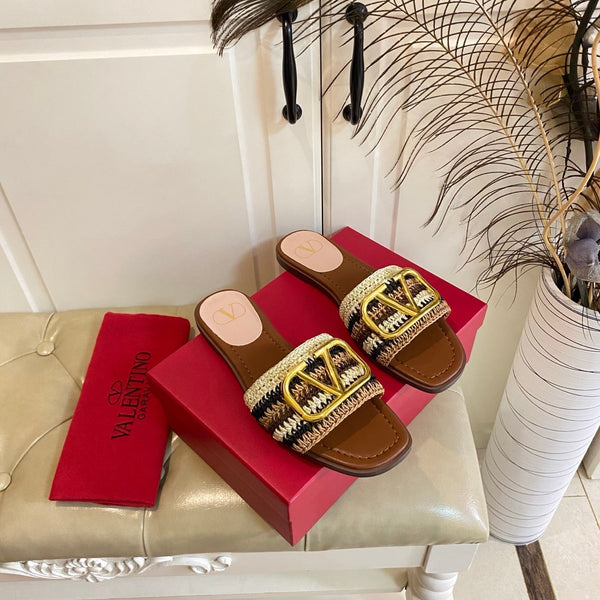 Vlogo Signature Slide Sandal 10mm With Crochet Embroidery