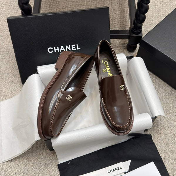 CC 25C Moccasins Chocolate Patent Leather