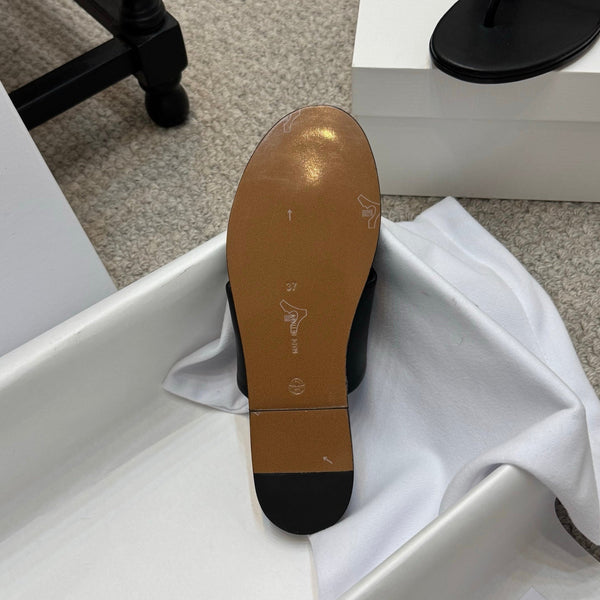 Sandalo piatto Signum in vitello nero 290731