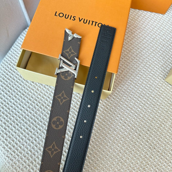 PRETTY LV 30MM REVERSIBLE BELT IN BLACK CALFSKIN SILVER HARDWARE