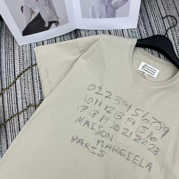 MM6 Crew Neck Short-Sleeved T-Shirt Beige Cotton 387959