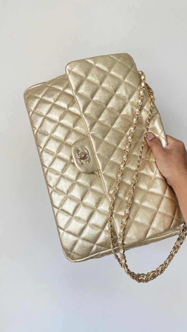 CC Classic Vintage 40 Light Gold Lambskin