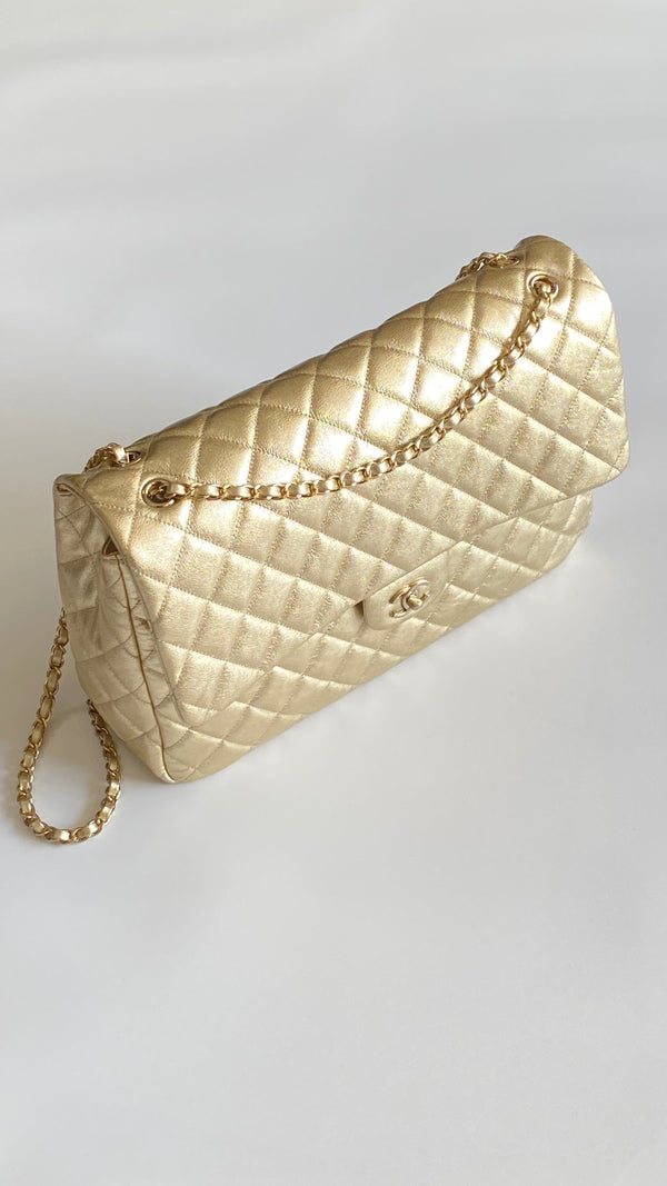 CC Classic Vintage 40 Light Gold Lambskin