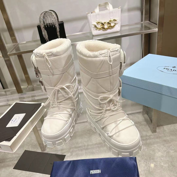 SCARPONI DA SCI IN RE-NYLON CON BORSA BIANCA