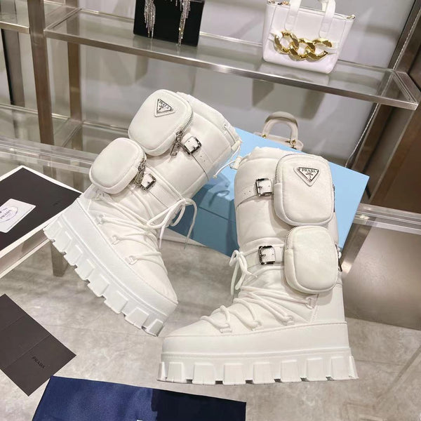 SCARPONI DA SCI IN RE-NYLON CON BORSA BIANCA