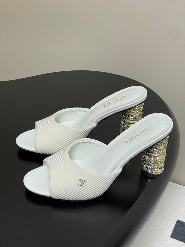 CC 25p Sandal Heel 8cm White Cloth