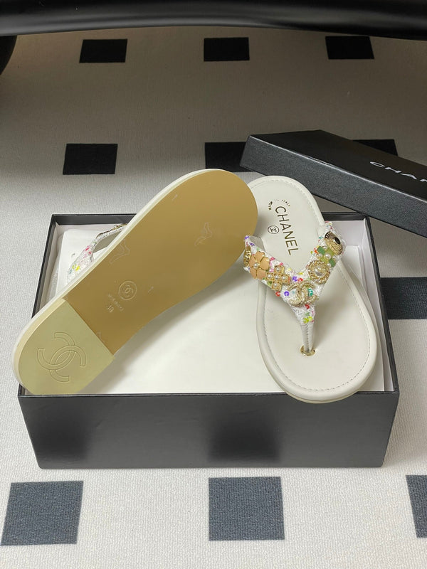 CC Spring-Summer 25P Thongs White Tweed anb Metal 247690
