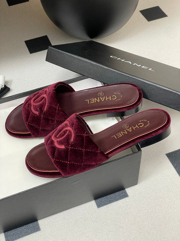 25S Embroidery Double C Mule 15mm Wine Velvet 247579