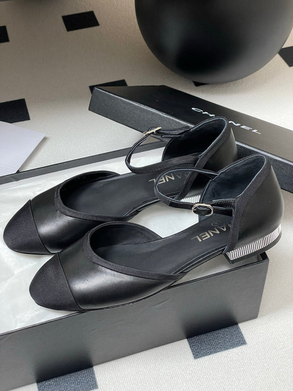 CC 25P Piccola Mary Jane Hollow in pelle di pecora nera grosgrain 247725