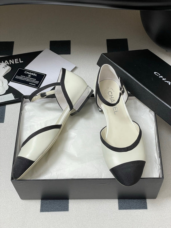 CC 25P Small Hollow Mary Jane White Sheepskin Black Grosgrain 247726