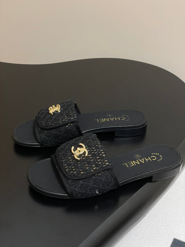 CC 25S Borsa con fibbia Mule in pizzo nero e pelle di pecora 247589