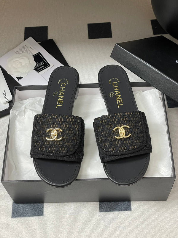 CC 25S Borsa con fibbia Mule in pizzo nero e pelle di pecora 247589