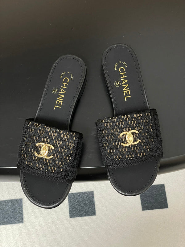 CC 25S Borsa con fibbia Mule in pizzo nero e pelle di pecora 247589