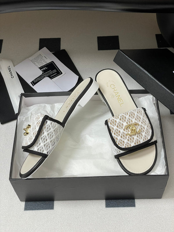 CC 25S Buckle Bag Mule White Mix Black Lace Fabric and Sheepskin 247590