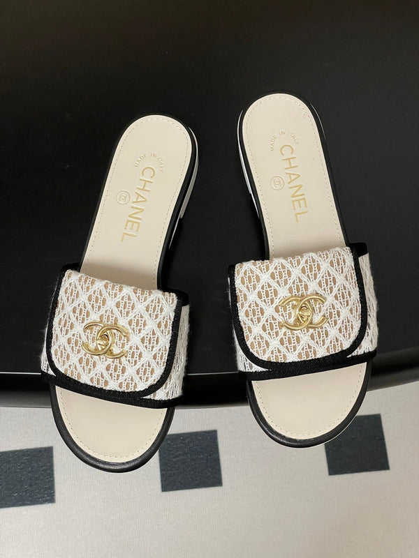 CC 25S Buckle Bag Mule White Mix Black Lace Fabric and Sheepskin 247590