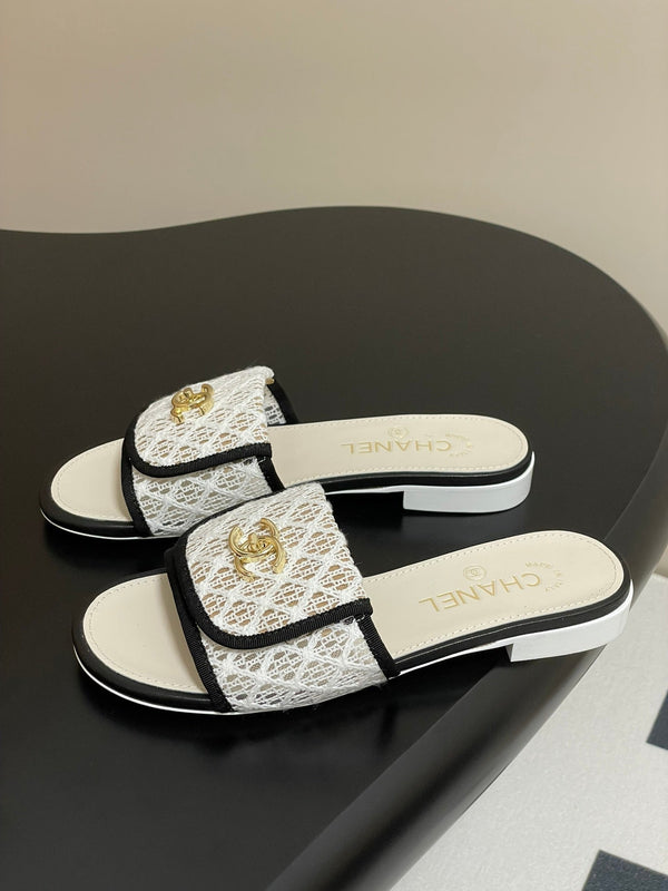 CC 25S Buckle Bag Mule White Mix Black Lace Fabric and Sheepskin 247590