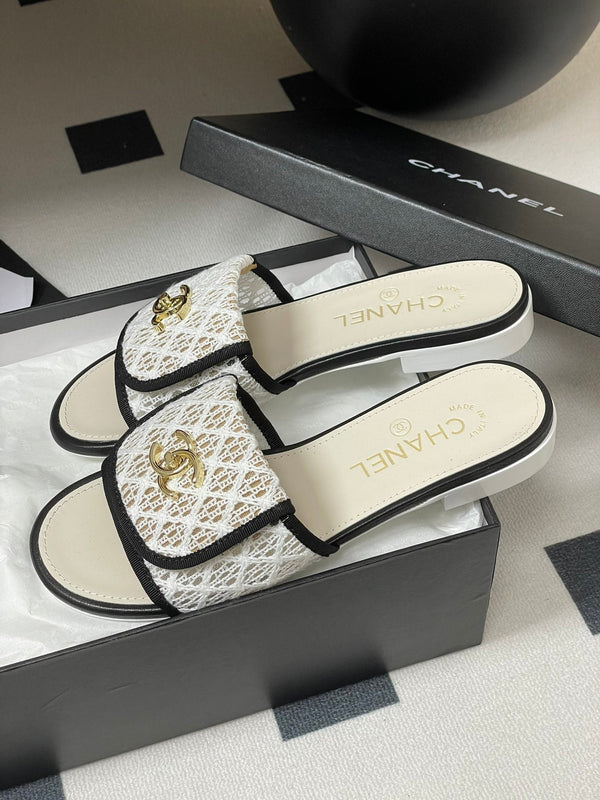 CC 25S Buckle Bag Mule White Mix Black Lace Fabric and Sheepskin 247590