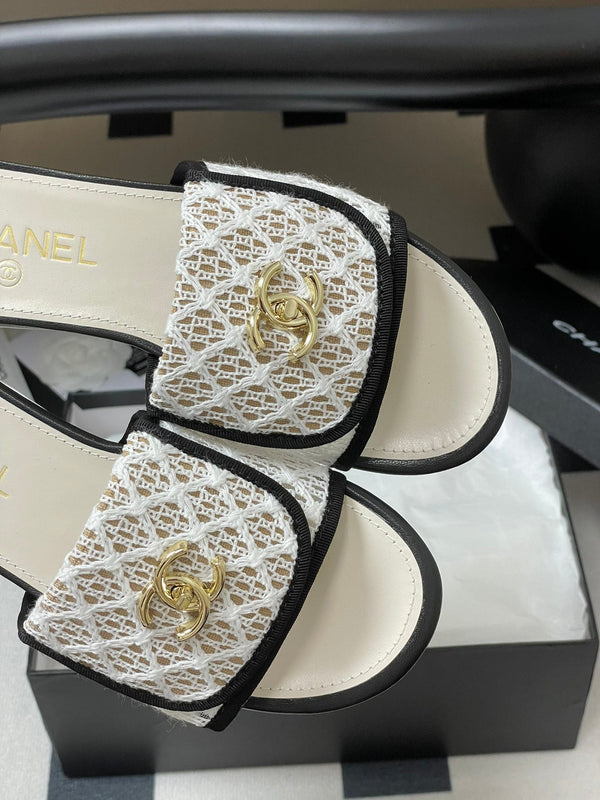 CC 25S Buckle Bag Mule White Mix Black Lace Fabric and Sheepskin 247590