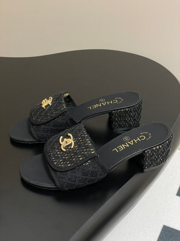 CC 25S Sandalo con fibbia e mulo 50mm Tessuto di pizzo nero e pelle di pecora 247593