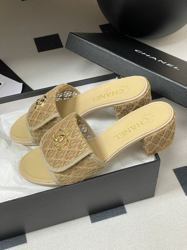 CC 25S Sandalo con fibbia e mulo 50mm Tessuto in pizzo beige e pelle di pecora 247595