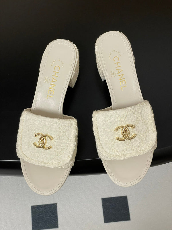CC 25S Buckle Bag Mule Sandal 50mm White Fabric and Sheepskin 247601