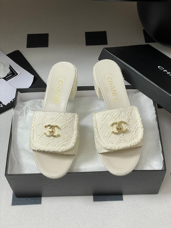 CC 25S Buckle Bag Mule Sandal 50mm White Fabric and Sheepskin 247601