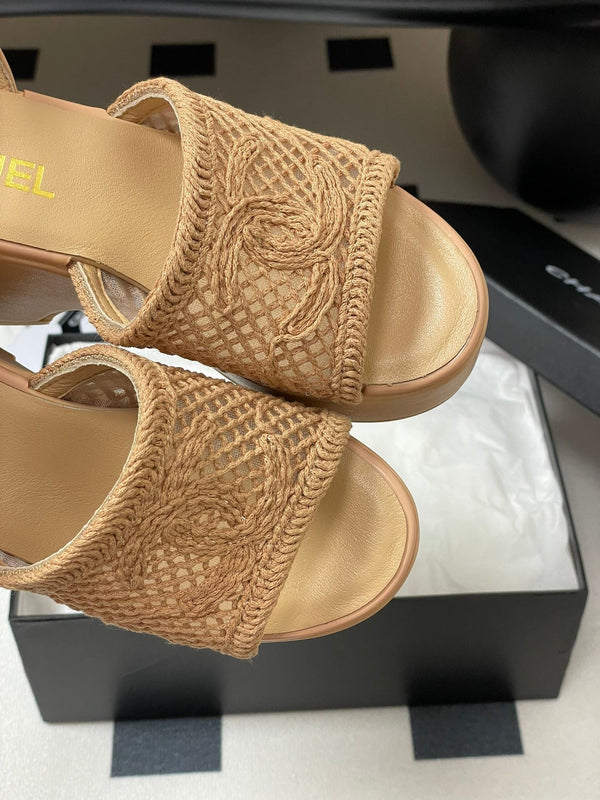CC 25S Small Wedge Thick-Soled Sandal 10cm Beige Woven 247603