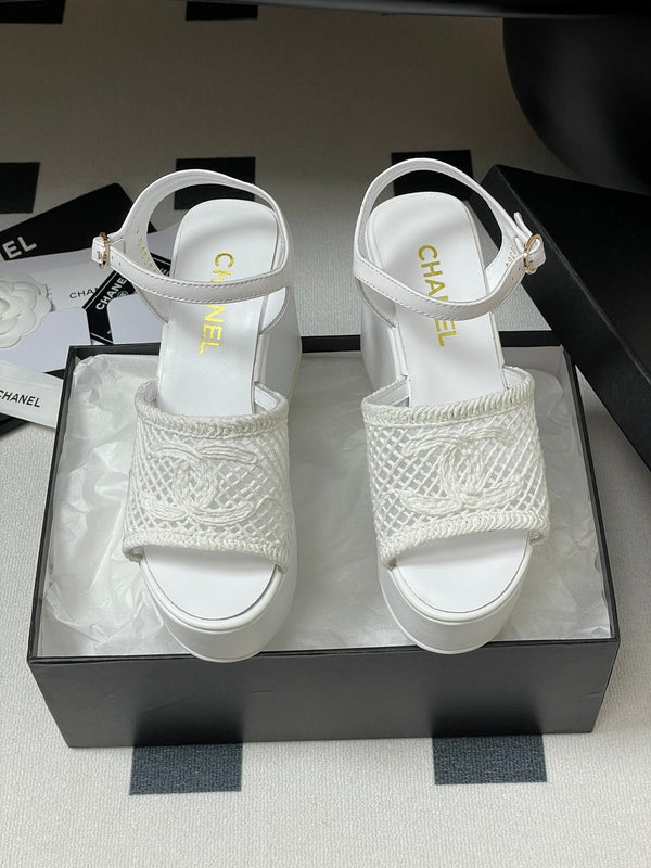 CC 25S Sandalo con zeppa piccola e suola spessa 10 cm Bianco intrecciato 247605