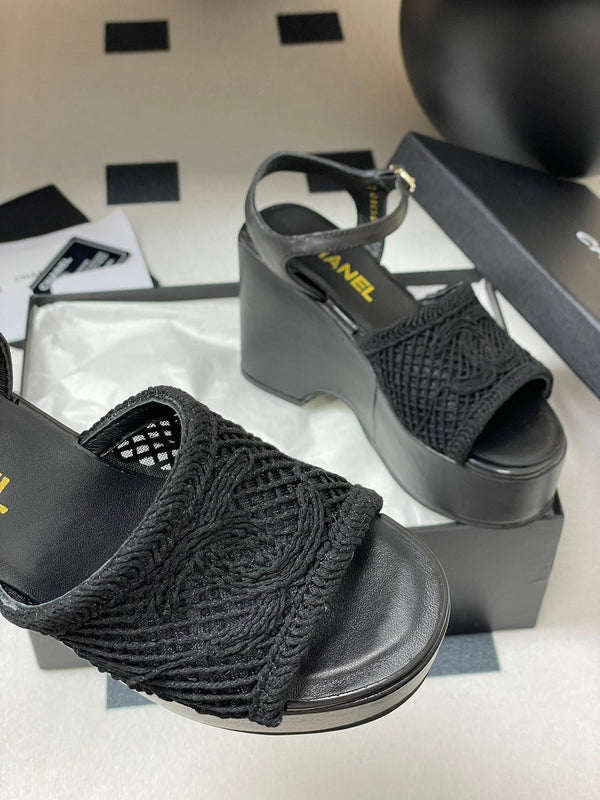 CC 25S Small Wedge Thick-Soled Sandal 10cm Black Woven 247606