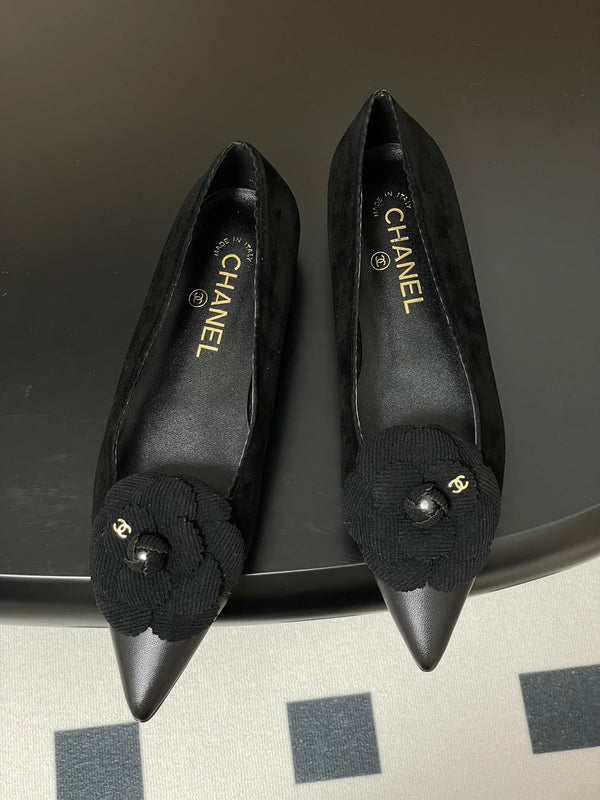 CC 25C Classic Camellia Pointed High Heels Flat 15mm Black Suede 247610