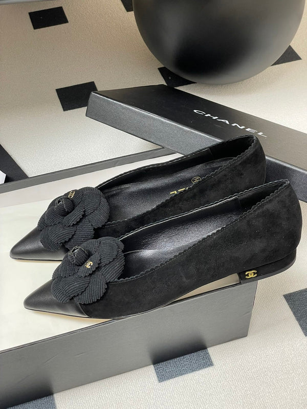 CC 25C Classic Camellia Pointed High Heels Flat 15mm Black Suede 247610