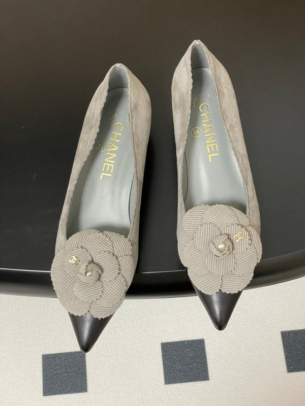 CC 25C Classic Camellia Pointed High Heels Pump 35mm Grey Suede 247611