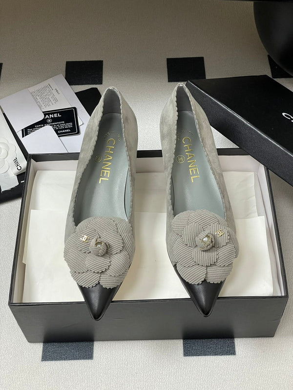 CC 25C Classic Camellia Pointed High Heels Pump 35mm Grey Suede 247611