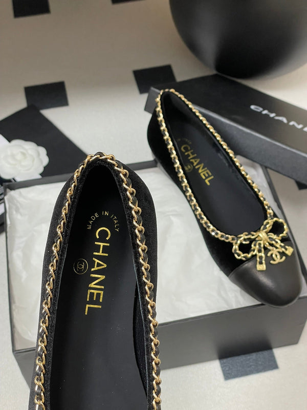 CC 25S 20mm Chain Bow Single Flat Black Velvet Sheepskin 247652