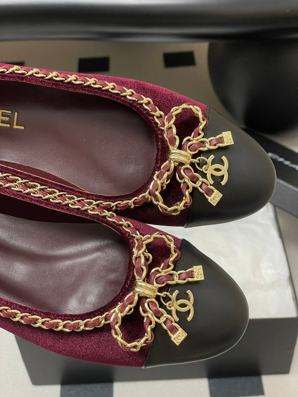 CC 25S 20mm Chain Bow Single Flat Burgundy Velvet Black Sheepskin 247653