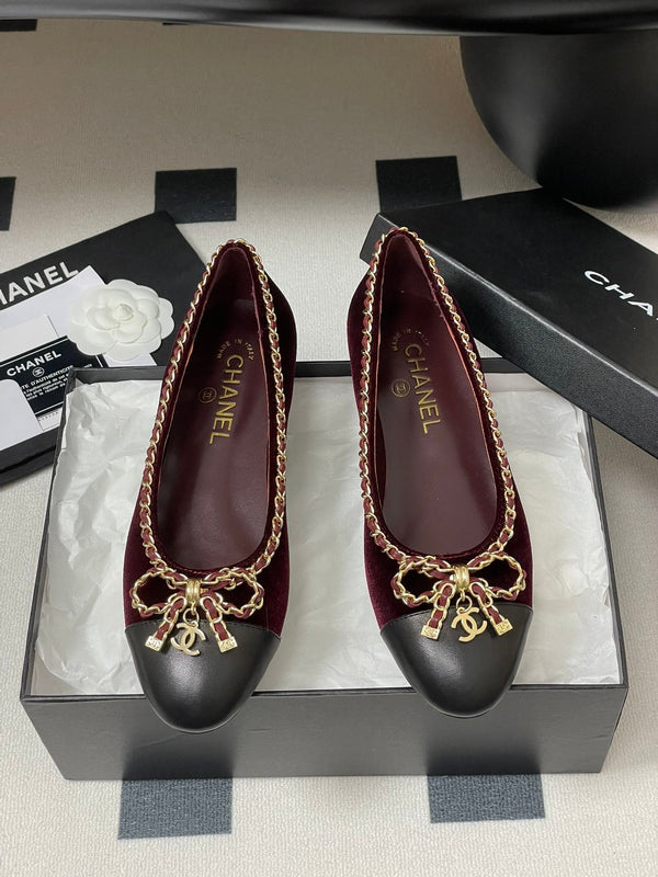 CC 25S 20mm Chain Bow Single Flat Burgundy Velvet Black Sheepskin 247653