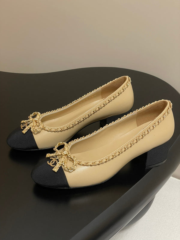 CC 25S 60mm Chain Bow Single Pumps Beige Sheepskin Black Grosgrain 247662