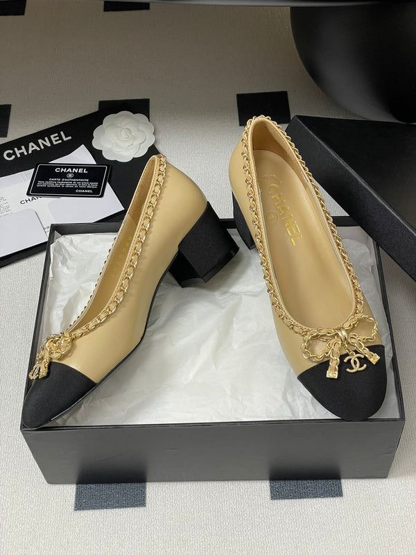 CC 25S 60mm Chain Bow Single Pumps Beige Sheepskin Black Grosgrain 247662
