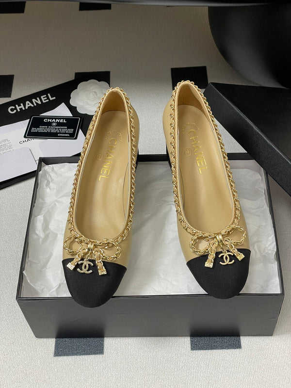 CC 25S 60mm Chain Bow Single Pumps Beige Sheepskin Black Grosgrain 247662