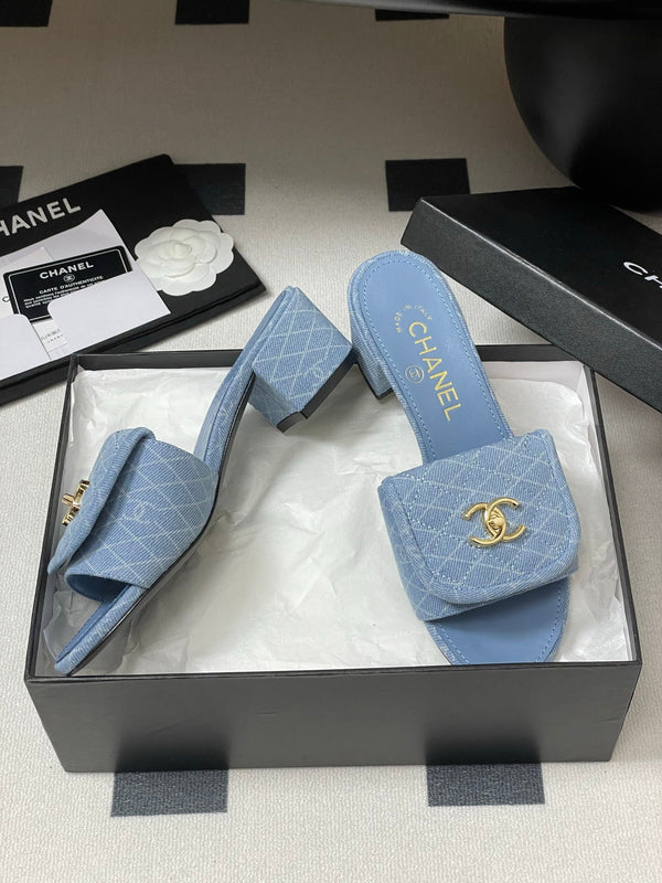 CC 25F Sandal Heel 5cm Quilted