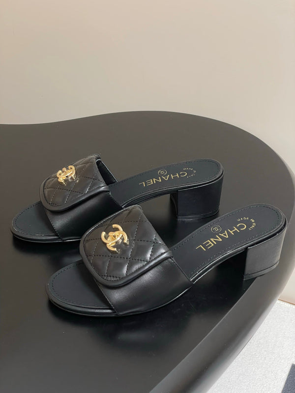 CC 25F Sandal Heel 5cm Quilted