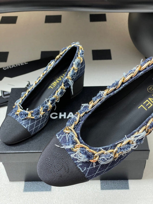 Chanel 25A 55mm Pump Big Chain Double C Dark Blue Denim Sheepskin 393811