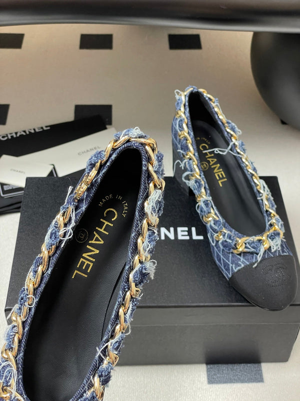Chanel 25A 55mm Pump Big Chain Double C Dark Blue Denim Sheepskin 393811