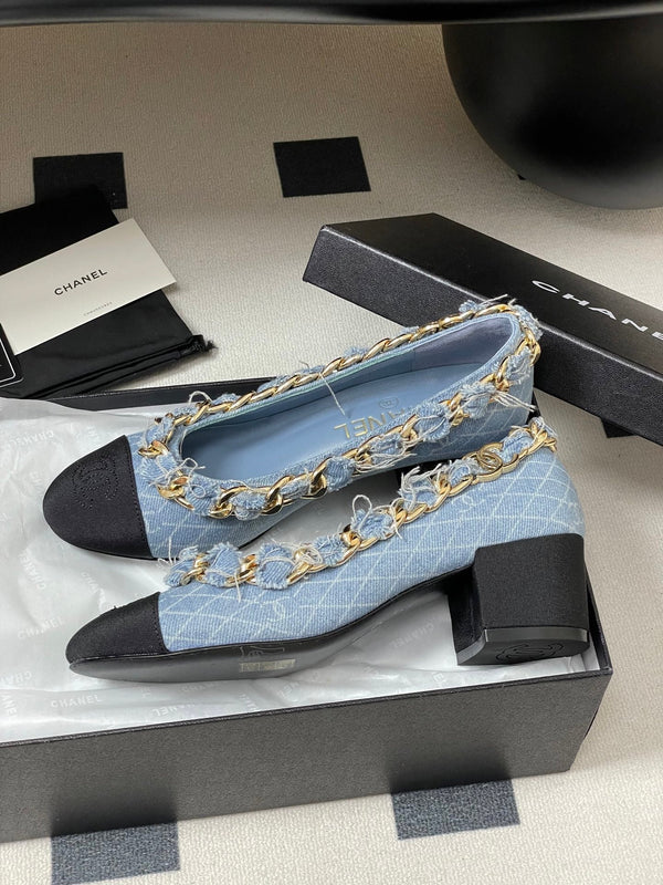 Chanel 25A 55mm Pump Big Chain Double C Blue Denim Sheepskin 393812