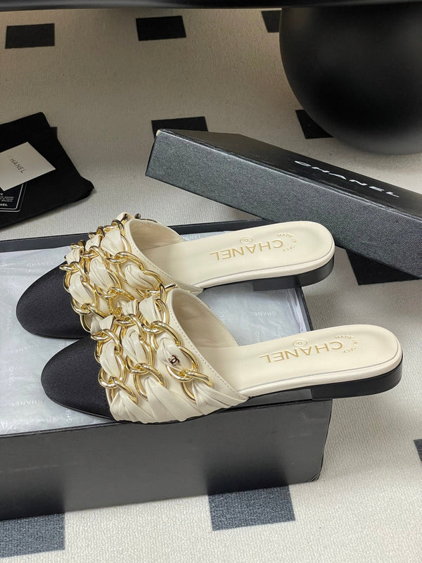 CC 25B Chain Closed Toe Flat Mule Ivory Sheepskin 393889