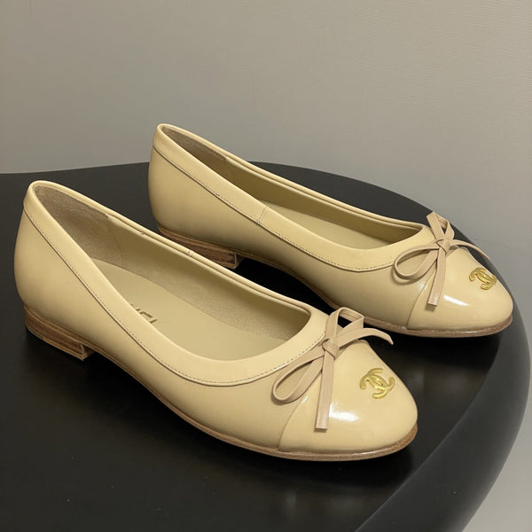 CC 25A Ballerine con fiocco piccolo in pelle di pecora beige 393965